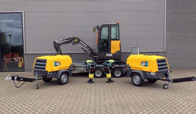 Volvo ECR25D + 2x Atlas Copco XAS 38 + 2x Amman ATR 60 + iFor Williams GX 125 HD